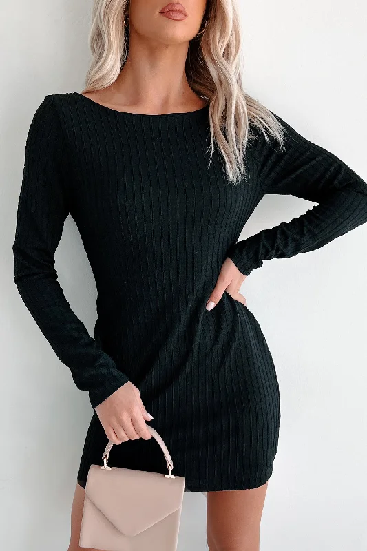 Wanna Be Loved Textured Knit Backless Mini Dress (Black) Stylish Short-Sleeve Mini Dress