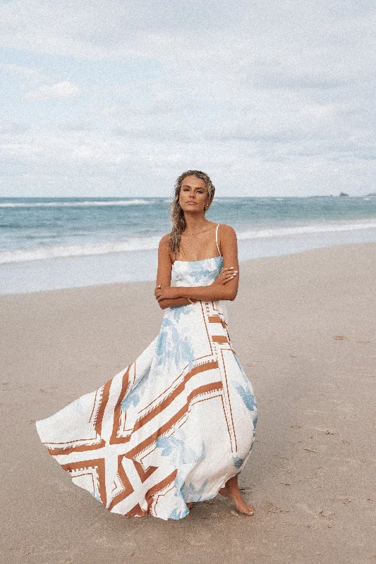 Elanor Maxi Dress - Pale Blue Print Cozy Open-Back Maxi Dress