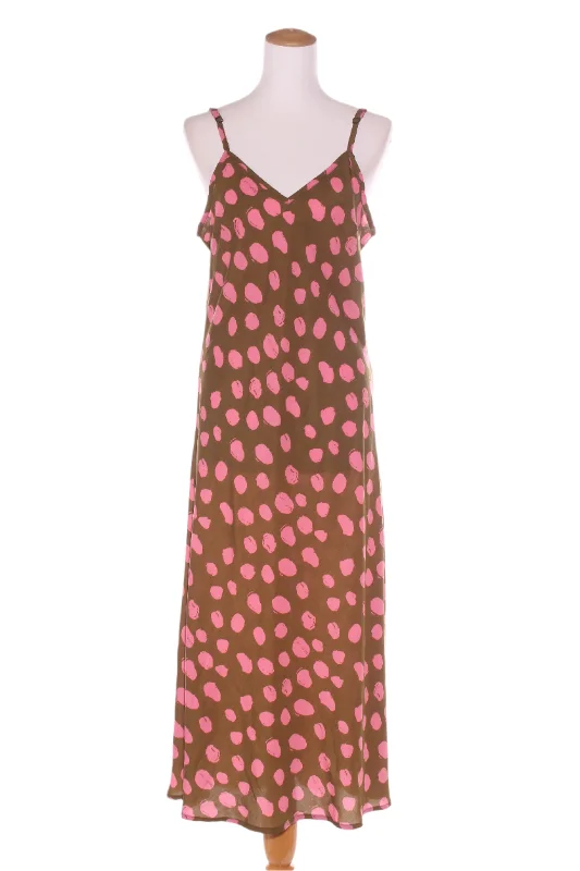 HARRÏE & SAM (NZ) Olive + pink spot maxi dress! 14 Fashionable Chiffon Tiered Maxi Dress HARRÏE & SAM (NZ) Olive + pink spot maxi dress! 14 Fashionable Chiffon Tiered Maxi Dress