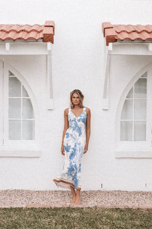 Lizza Maxi Dress - Pale Blue Print Stylish Maxi Dress with Frills