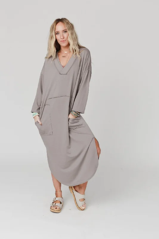 The Nest Meadow Long Sleeve Slit Maxi Dress - Coco Fashionable Halter Neck Maxi Dress The Nest Meadow Long Sleeve Slit Maxi Dress - Coco Fashionable Halter Neck Maxi Dress