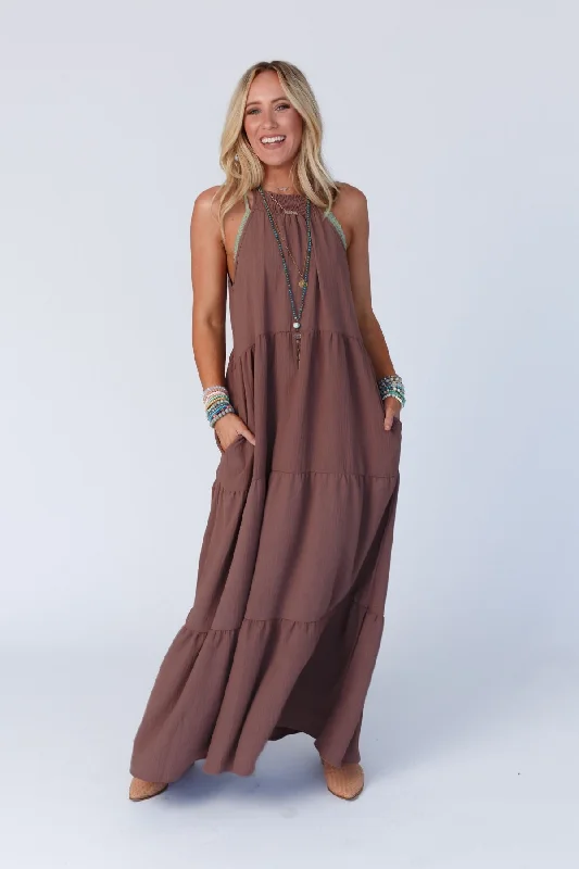The Nest Scarlett Baby Waffle Tiered Maxi Dress - Mocha Trendy Floral Print Maxi Dress