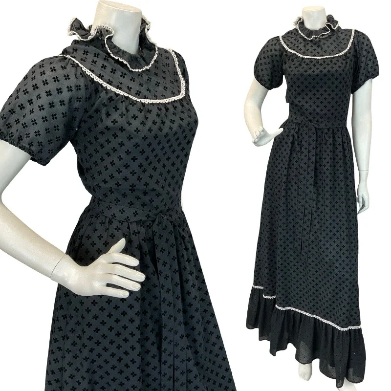 VTG 70S BLACK WHITE GOTHIC PRAIRIE FOLK VELVET LACE MAXI DRESS 6 8 Comfortable Plunging Neckline Maxi Dress VTG 70S BLACK WHITE GOTHIC PRAIRIE FOLK VELVET LACE MAXI DRESS 6 8 Comfortable Plunging Neckline Maxi Dress