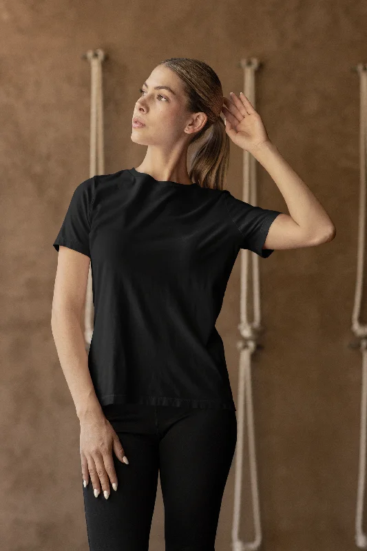 Women's Round Neck Plain T-Shirt - Black (Regular fit) Silk Blend Satin Velvet