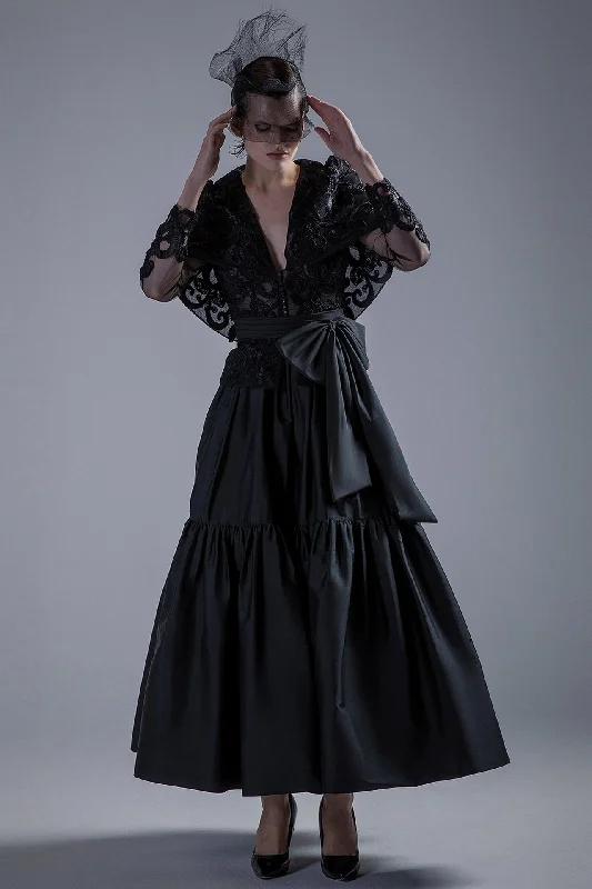 Long sleeves embroidered top with taffeta skirt relaxed fit skirt