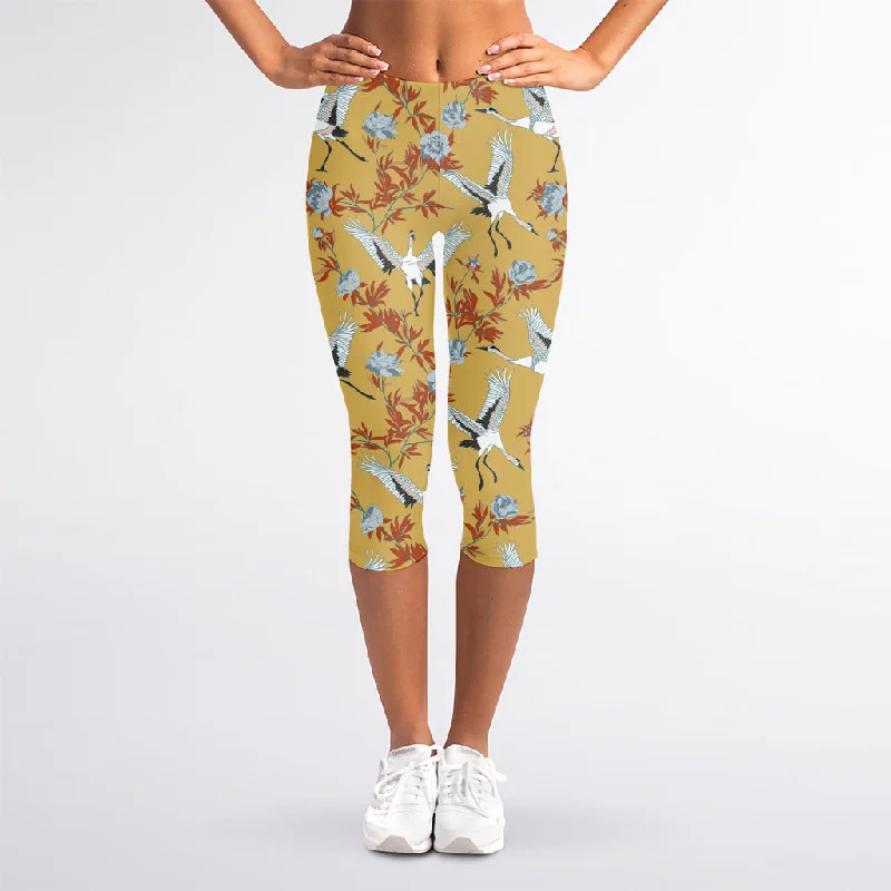 White Japanese Cranes Pattern Print Women's Capri Leggings Comfortable Ribbed Sports Leggings White Japanese Cranes Pattern Print Women's Capri Leggings Comfortable Ribbed Sports Leggings