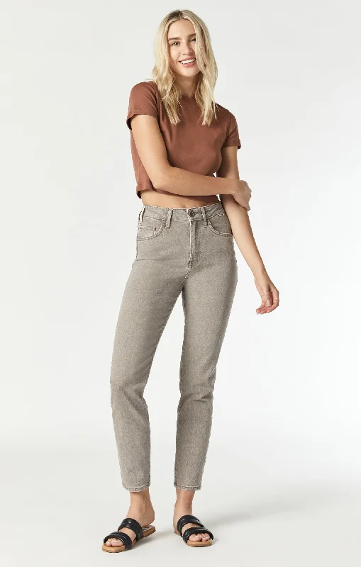 CINDY MOM JEANS IN BROWN NATURAL DYE Cozy Stretch High-Waist Jeans
