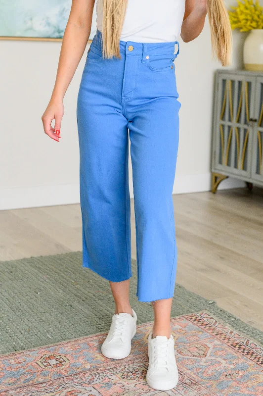 Judy Blue Lisa Control Top Wide Leg Crop Jeans in Sky Blue Fashionable Raw Hemmed Jeans Judy Blue Lisa Control Top Wide Leg Crop Jeans in Sky Blue Fashionable Raw Hemmed Jeans