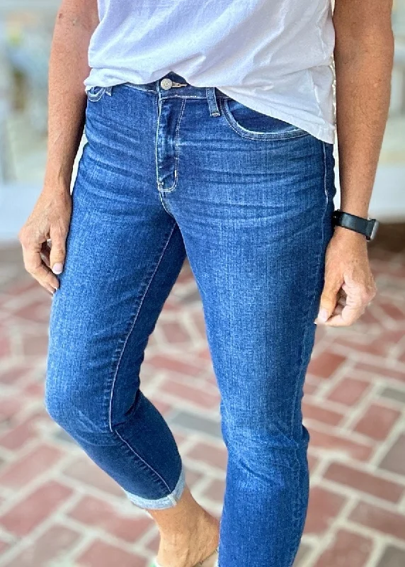 Vicksburg Mid Rise Boyfriend | Judy Blue Jeans | Dark Wash (Short inseam) Stylish Plus Size Denim Jeans Vicksburg Mid Rise Boyfriend | Judy Blue Jeans | Dark Wash (Short inseam) Stylish Plus Size Denim Jeans
